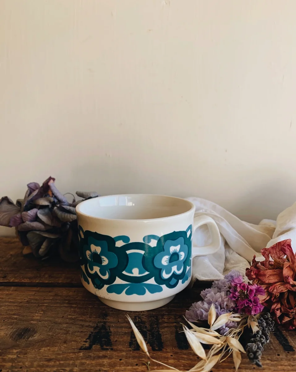 1970’s Retro Blue Floral Transfer Cup